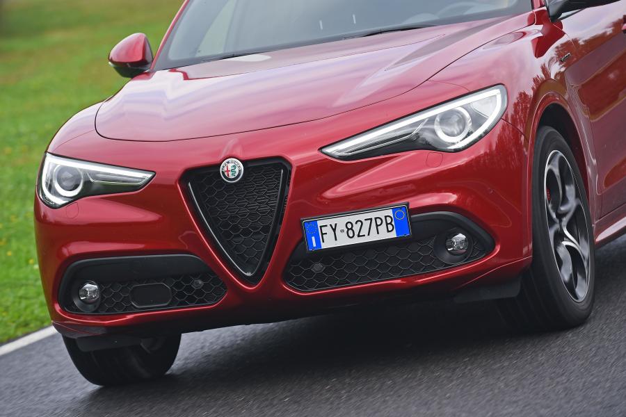 Детали экстерьера Alfa Romeo Stelvio Veloce (949) 2019 года  (фото 71 из 100)